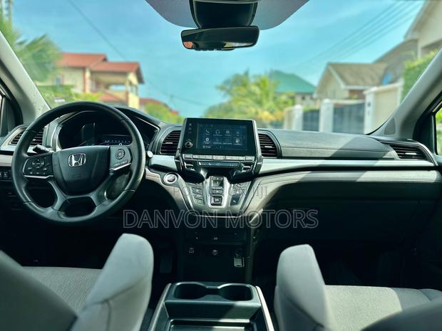 Honda Odyssey EX 2022 Black photo 4