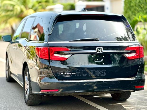 Honda Odyssey EX 2022 Black photo 2