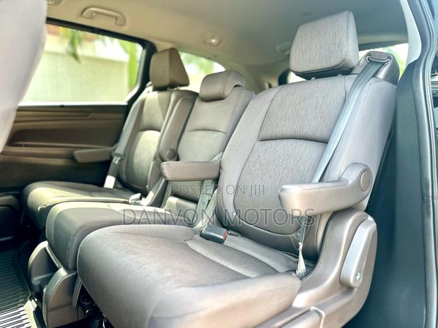 Honda Odyssey EX 2022 Black photo 5