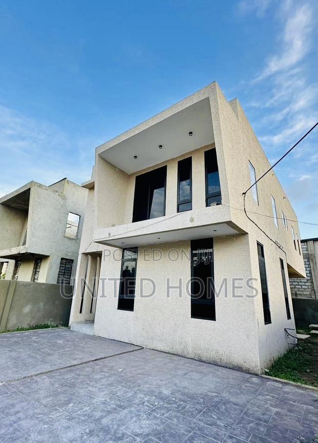 4bdrm House in East Legon for rent · Photo 2