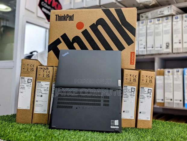 New Laptop Lenovo ThinkPad E16 G1 8GB Intel Core I5 SSD 512GB photo 2