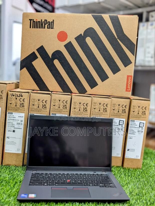 New Laptop Lenovo ThinkPad E16 G1 8GB Intel Core I5 SSD 512GB photo 5