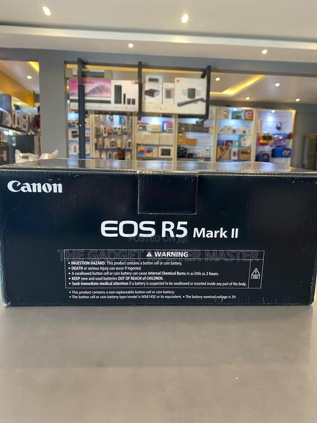 Canon Eos R5 Mark Ii Mirrorless Camera · Photo 4