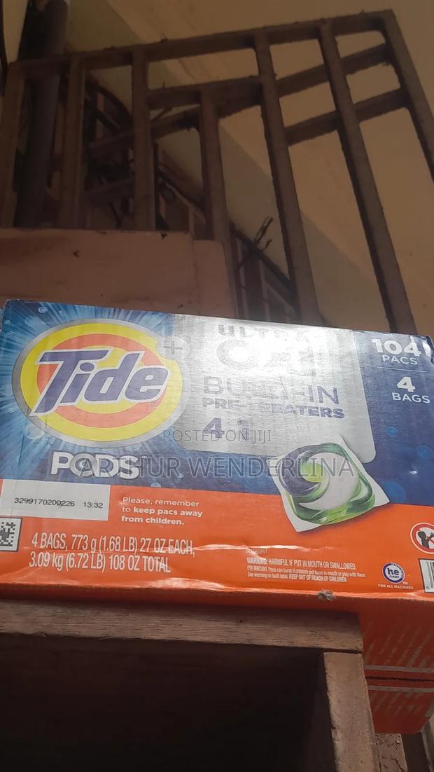 Tide Pods Ultra Oxi Liquid Detergent Pacs (104 Count)