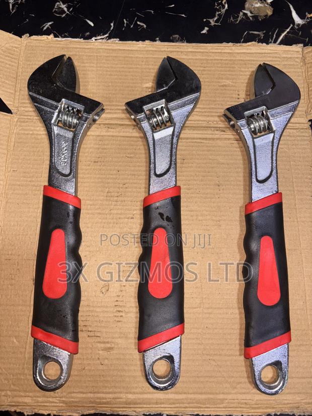 12" Adjustable Shifting Spanner. · Photo 2