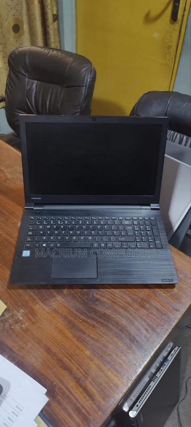 Laptop Toshiba Satellite A500 8GB Intel Core I7 SSD 256GB photo 3