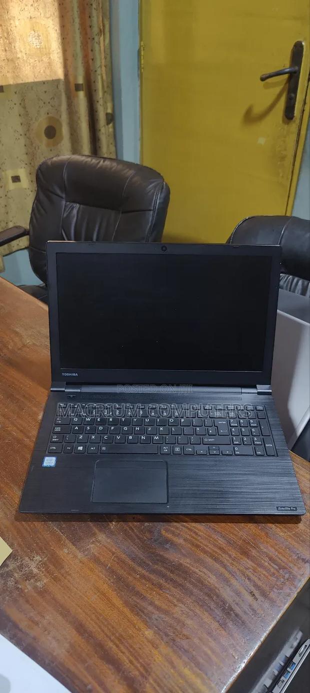Laptop Toshiba Satellite A500 8GB Intel Core I7 SSD 256GB photo 4