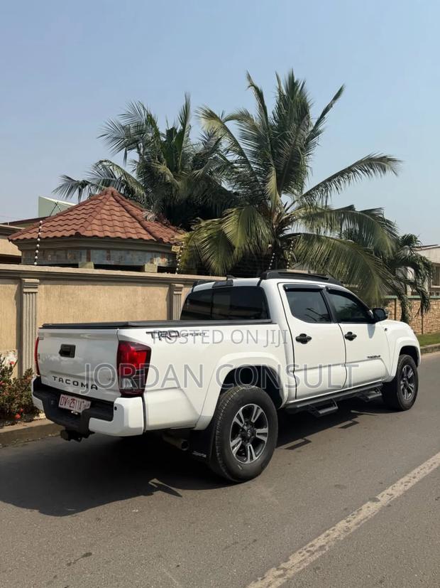 Toyota Tacoma Limited V6 4x4 Double Cab 127.4 in. WB 2020 White · Photo 2