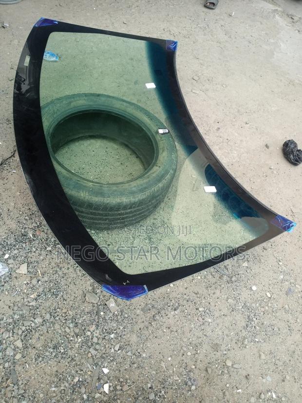 Ford Explorer 2015 Front Windscreen photo 3