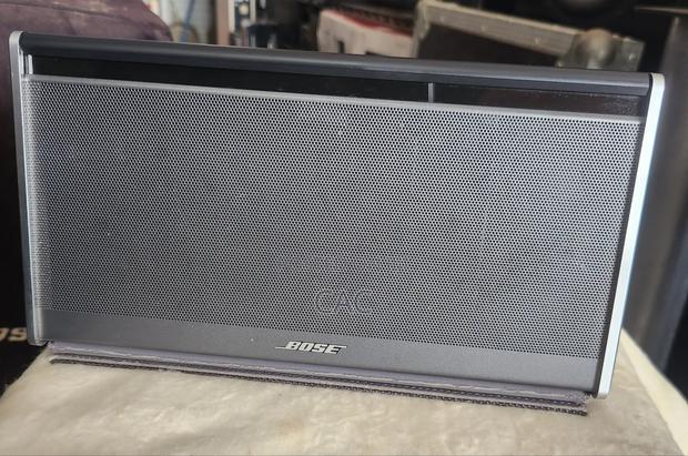 Bose Soundlink Bluetooth Mobile Speaker Ii photo 3