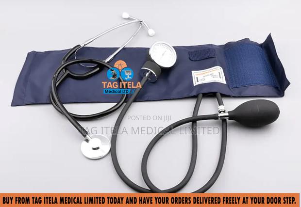 Aneroid Sphyg With Stethoscope (Adult) · Photo 4