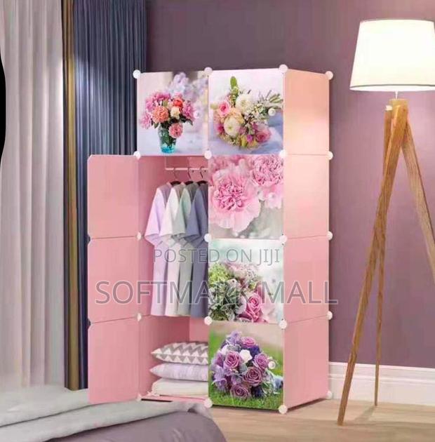 Pink 8 Cubes Plastic Wardrobe · Photo 1