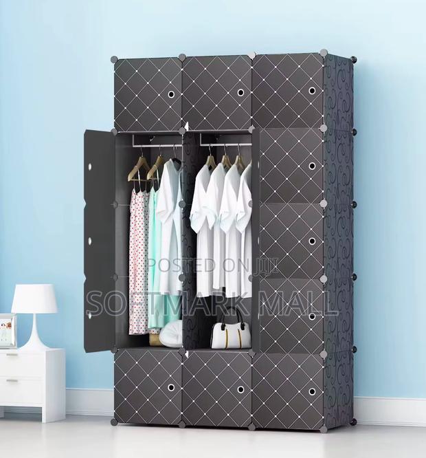 15 Cubes Plastic Wardrobe- Black · Photo 1