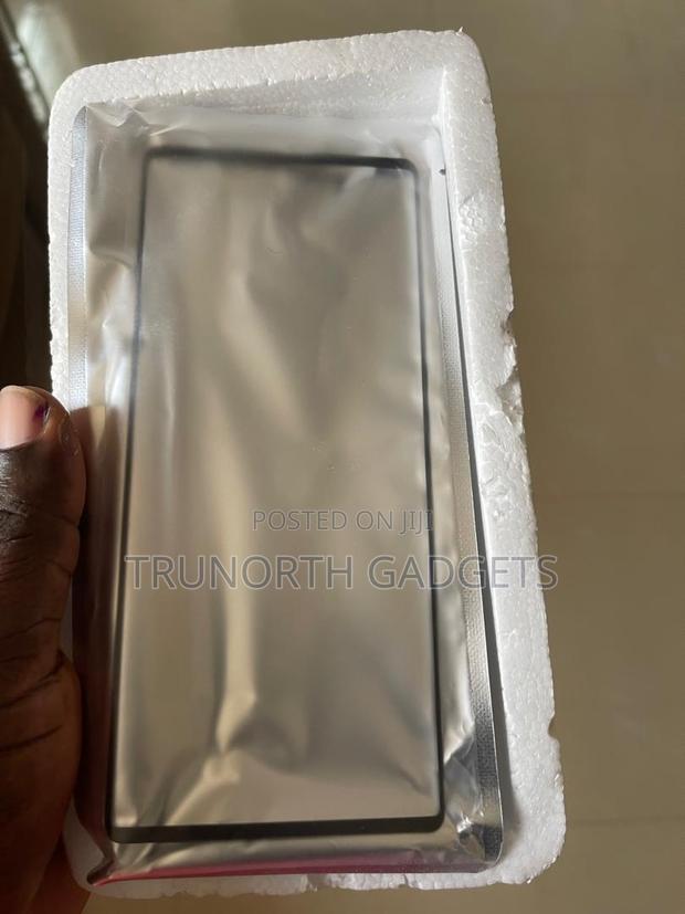 Lg Wing Screen Protector · Photo 3