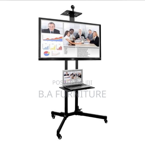 Adjustable Tv and Laptop Stand With Wheel · Photo 3