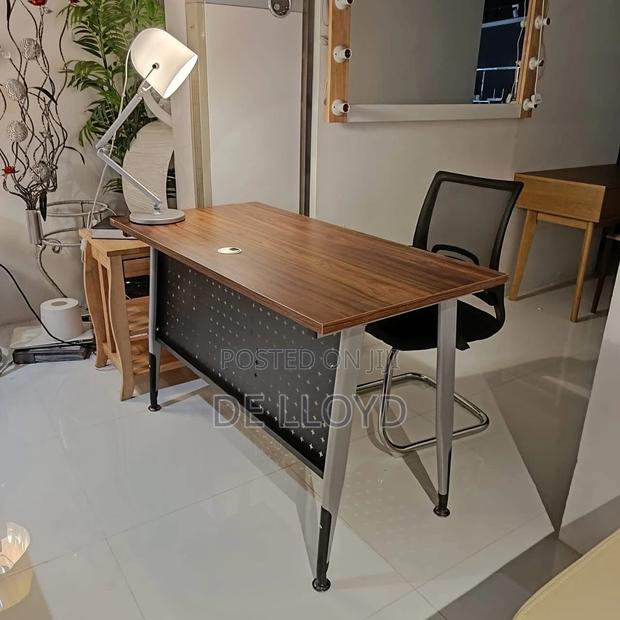 Modern Office Table (140cm by 60 Cm )