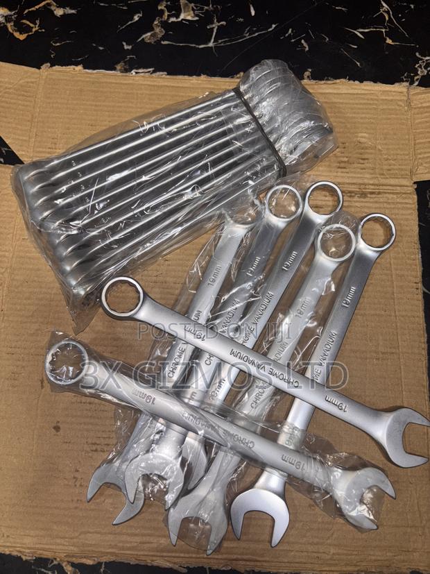 19mm Combination Spanner. · Photo 2