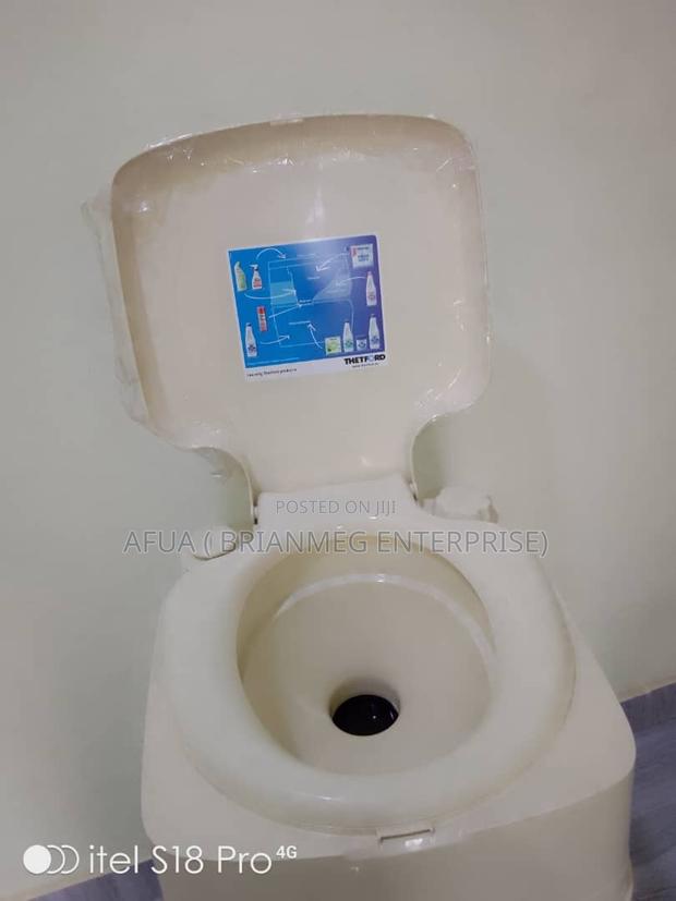 Thetford Porta Potty, Portable Toilet photo 5