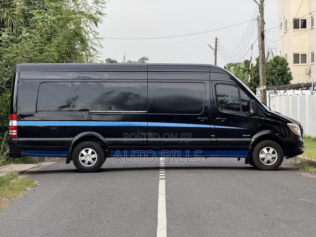 Mercedes-Benz Sprinter 2014 Black