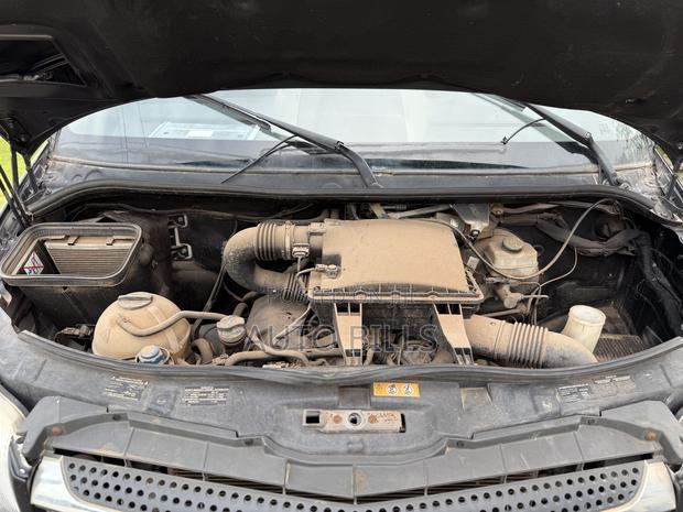 Mercedes-Benz Sprinter 2014 Black