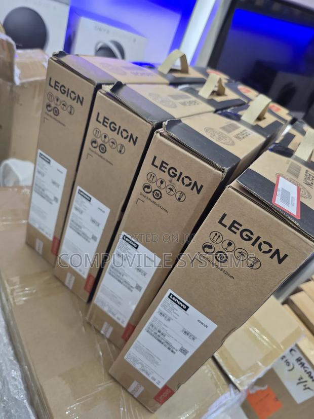 New Laptop Lenovo Legion 5i 16GB AMD Ryzen 7 SSD 1T · Photo 2