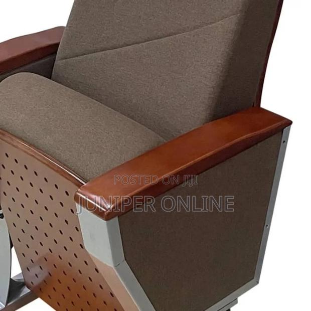 Auditorium /Theatre Chair With Pad · Photo 3