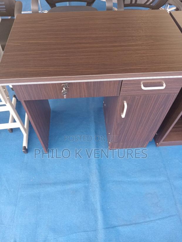 3 Drawer Office Desk · Photo 2