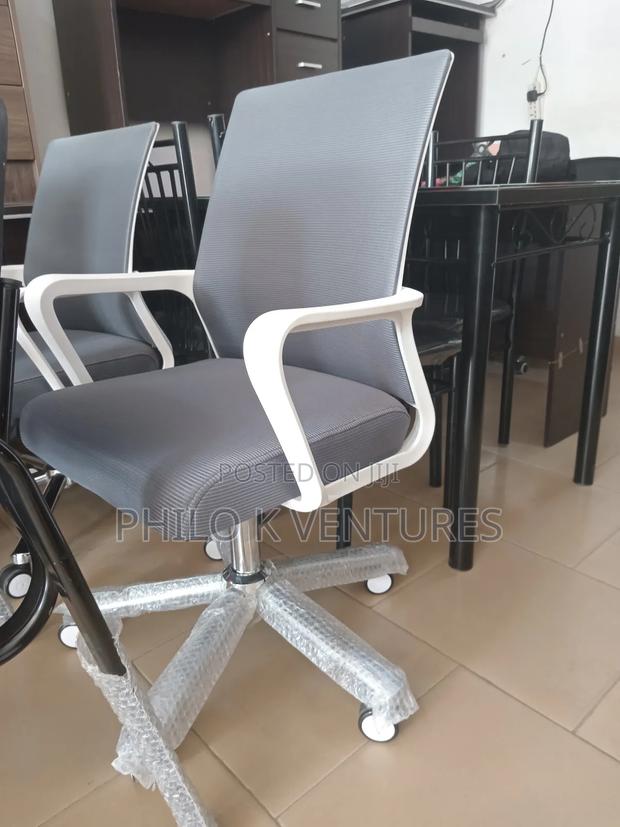 Ash Design Mesh Quality Chair · Photo 2