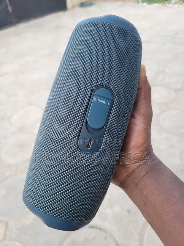 Powerful Original JBL Rechargeable Speaker ( Charge 5) photo 2