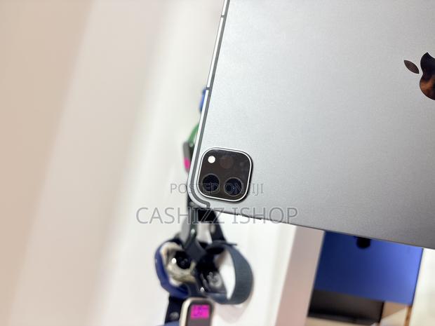 Apple iPad Pro 11 (2021) 256 GB Gray · Photo 3