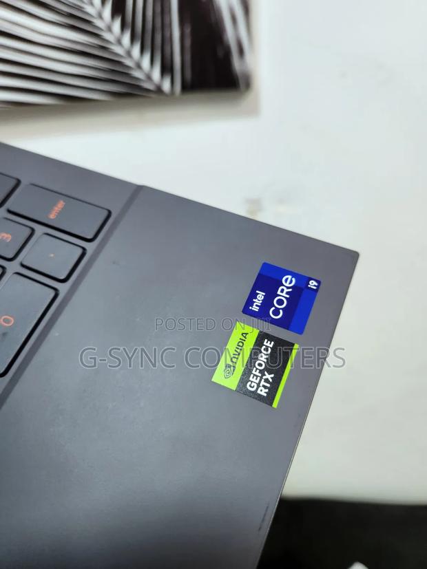 Laptop Dell Alienware M16 32GB Intel Core I9 SSD 1T photo 2