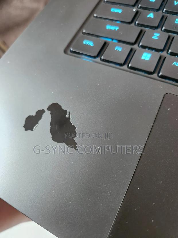 Laptop Dell Alienware m17 R5 16GB AMD Ryzen 9 SSD 1T photo 5