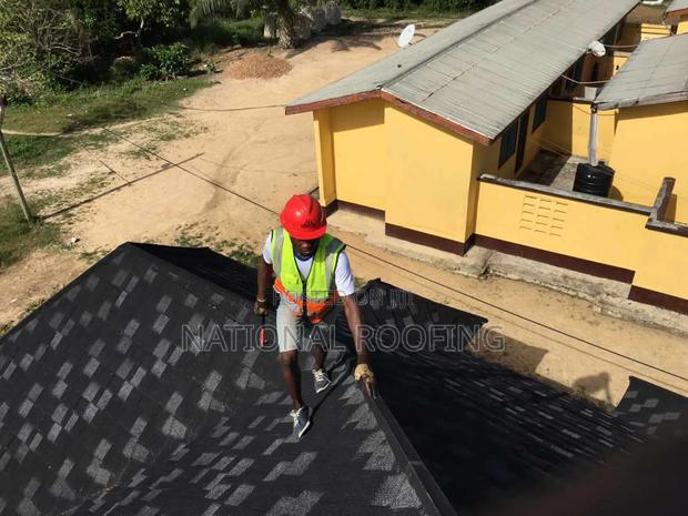 Black and White Roofing Shingle From New Zealand