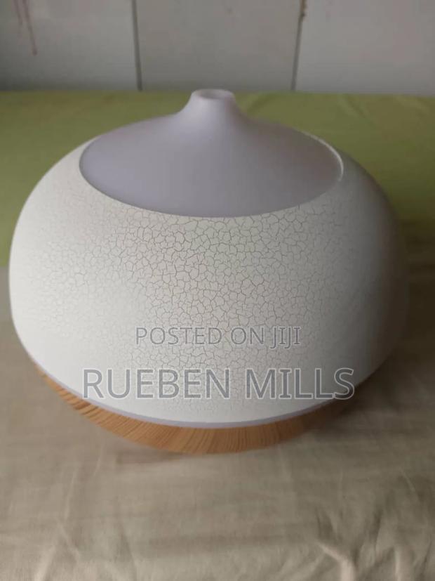 7 Led Colors Change Desk Essential Oil Diffuser · Photo 2