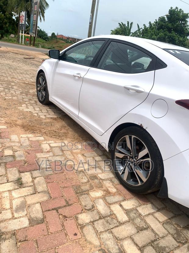 Hyundai Elantra 2016 White