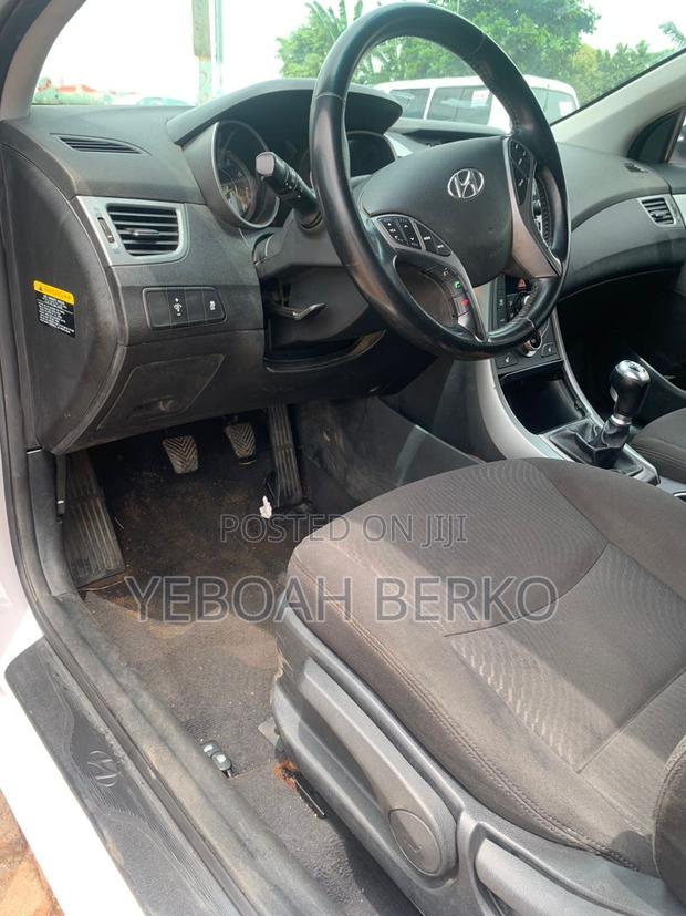 Hyundai Elantra 2016 White