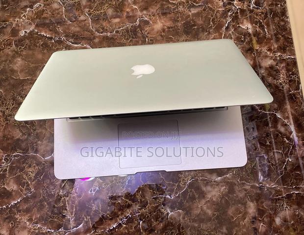 Laptop Apple MacBook Air 2014 4GB Intel Core I5 SSD 128GB photo 2