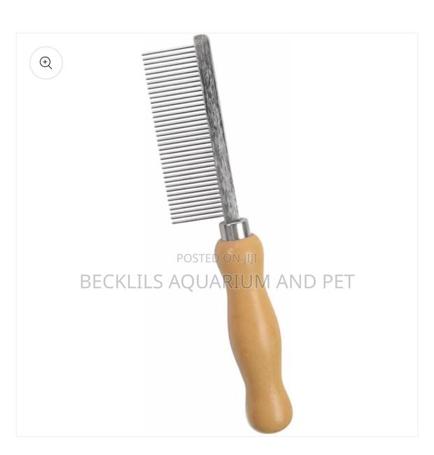 Detangling Pet Comb · Photo 4