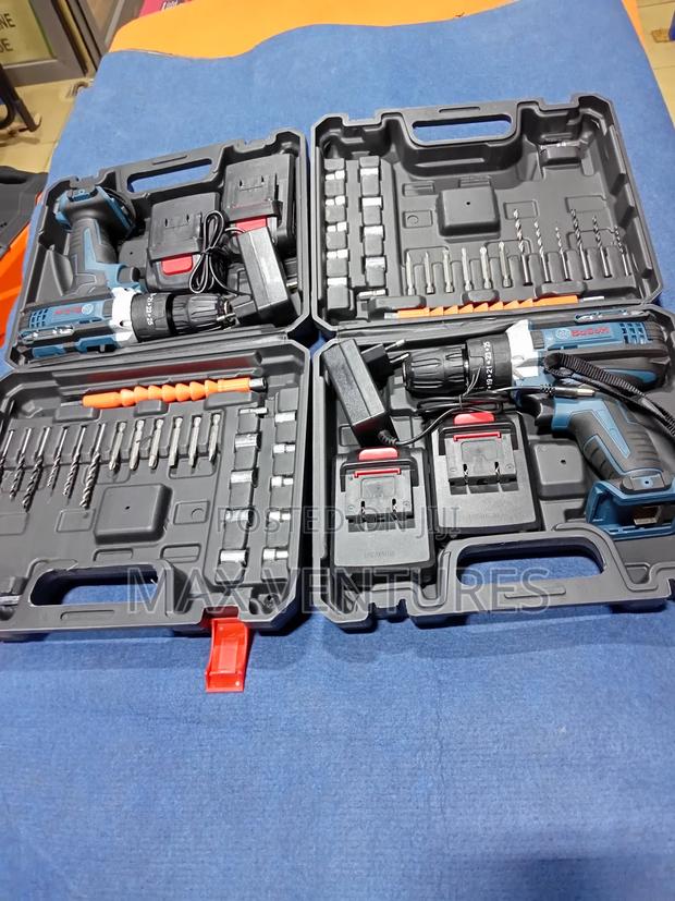 Rechargeable Bosch Drilling Machine · Photo 2