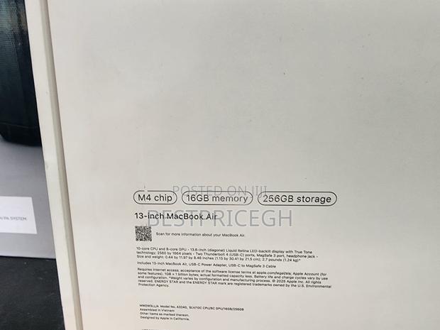 New Laptop Apple MacBook Air 16GB Apple M4 SSD 256GB · Photo 4