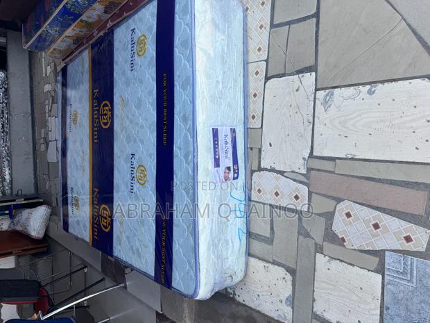 8inches High Density Mattress for Sale · Photo 2