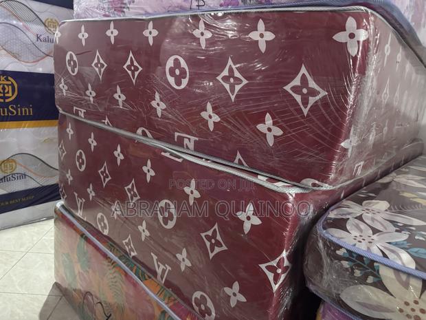 13inches Double Mattress for Sale · Photo 2