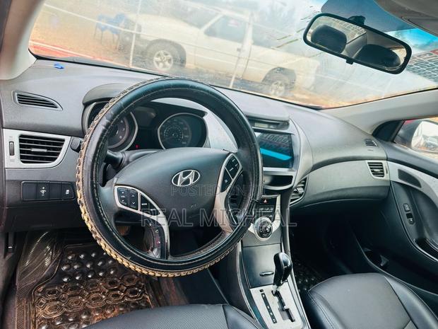 Hyundai Elantra GLS Sedan FWD (1.8L 4cyl 6A) 2013 Red