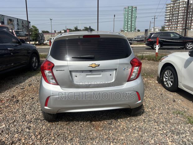 Chevrolet Spark 1LT 4dr Hatchback (1.2L 4cyl CVT) 2015 Silver