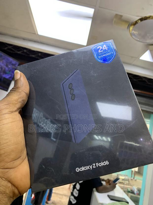 New Samsung Galaxy Z Fold6 256 GB Blue