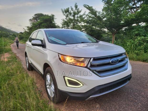 Ford Edge SE AWD 2019 White