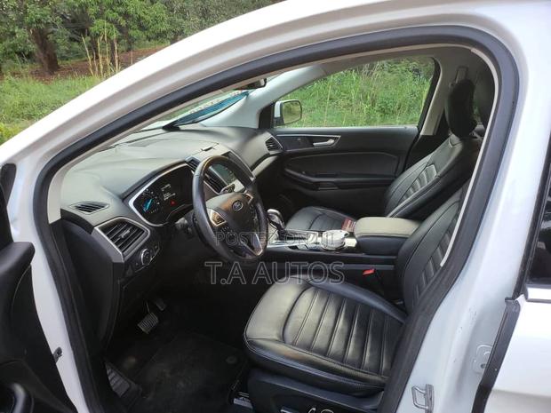 Ford Edge SE AWD 2019 White