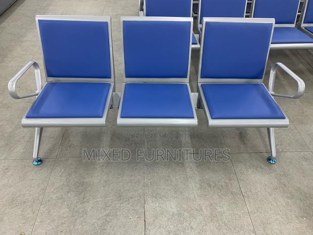 Leather Waiting Chair 3 Seater · Photo 1