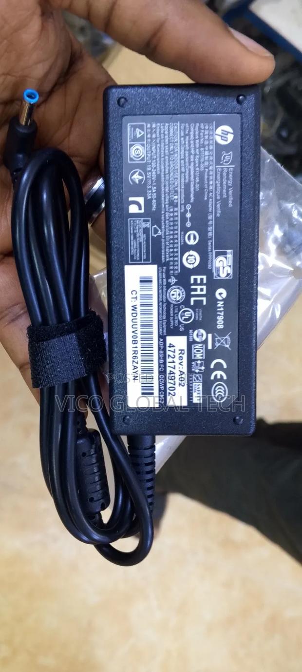 Hp 19.5v3.33a Blue Pin Adapter · Photo 1