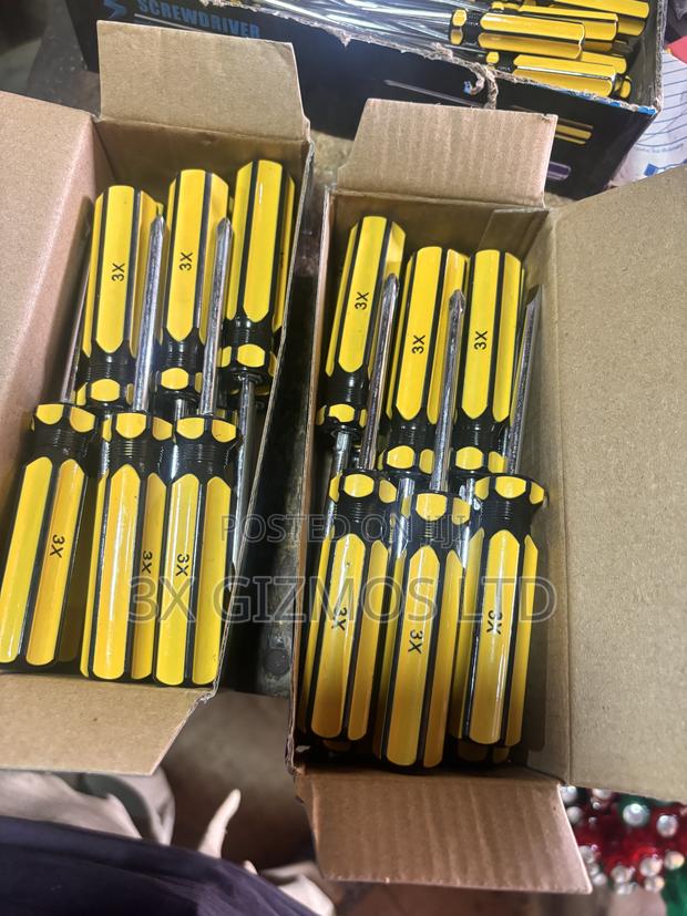 Yellow Black Screwdrivers · Photo 2